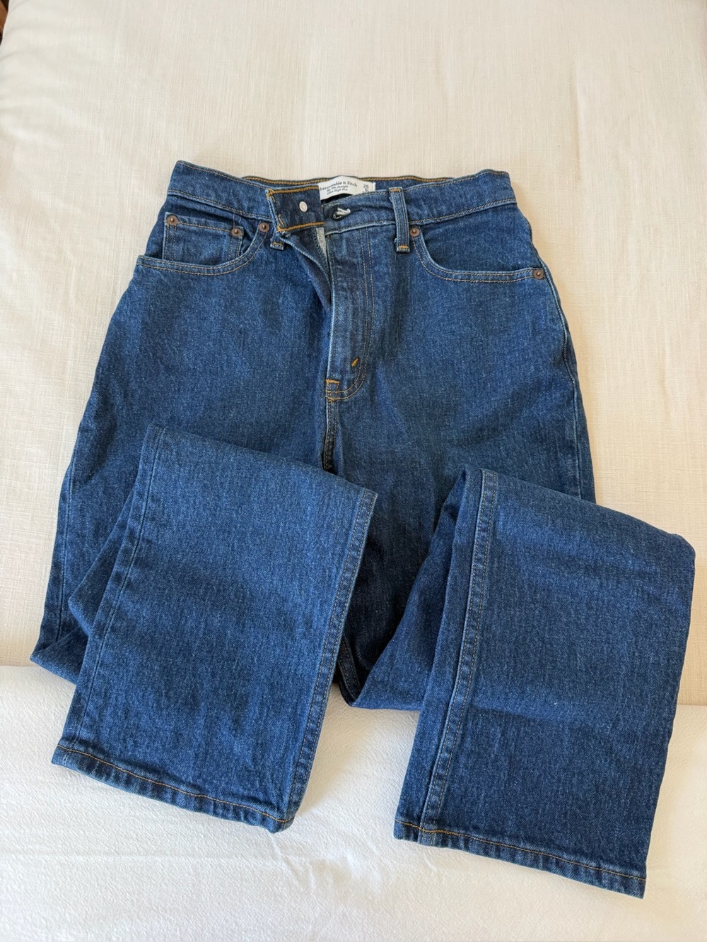 ABERCROMBIE CURVE LOVE JEANS